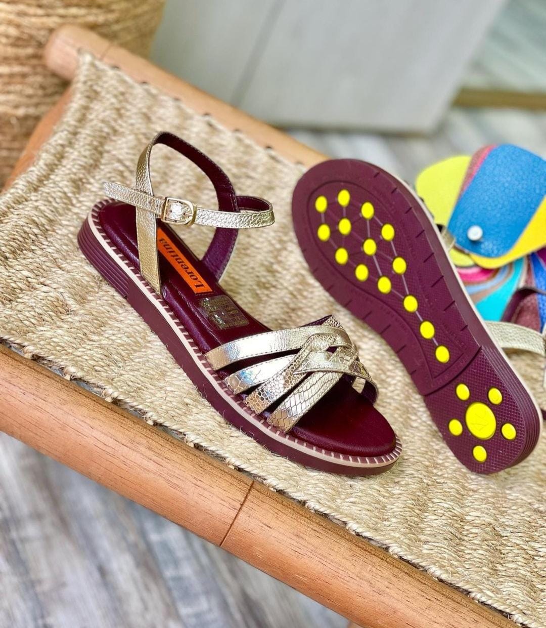 Sandalias Mely doradas - Talla 37 - Image 2